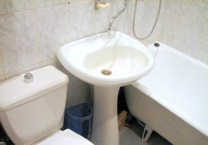Установка раковины тюльпан в ванной в Пушкине